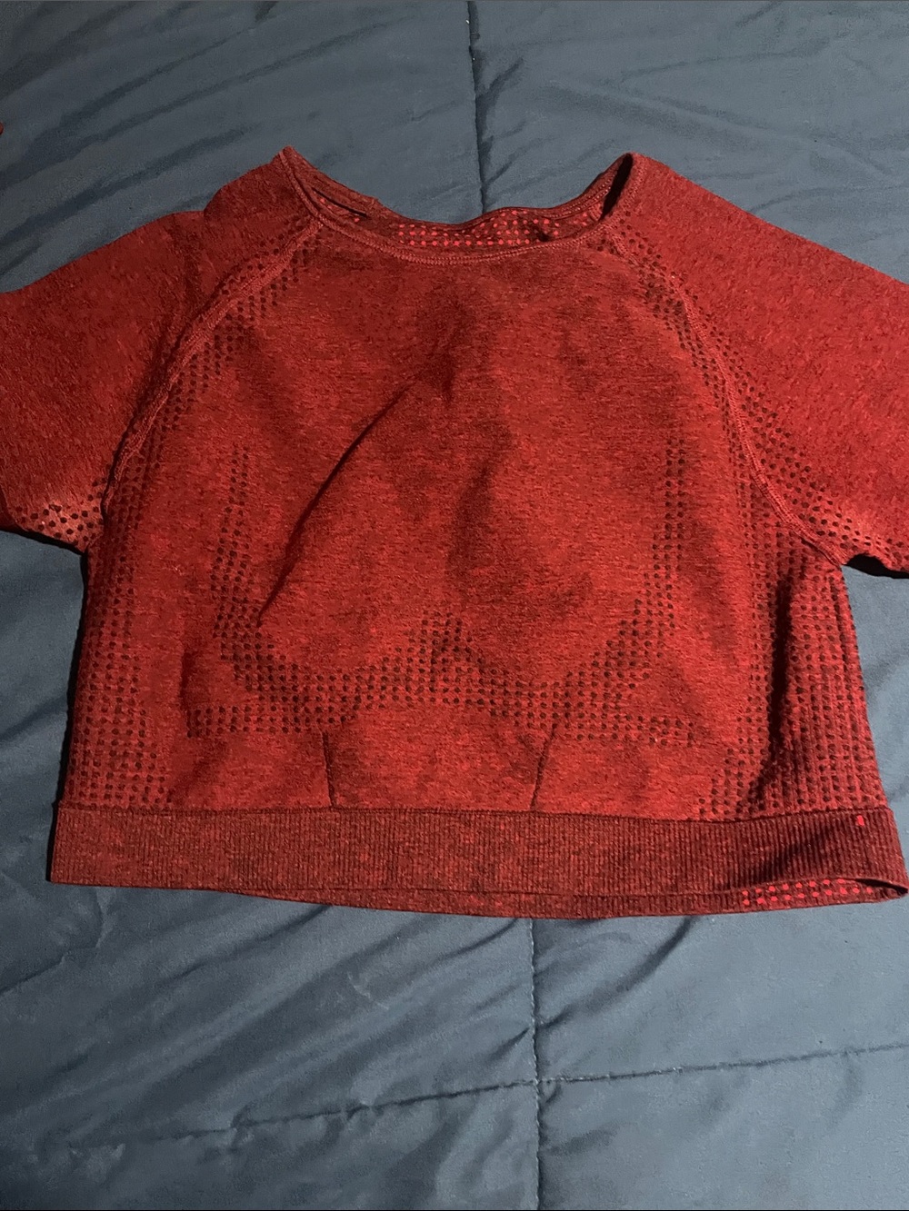 Red Seamless Short Sleeve Crop Top & High-Waist Bike Shorts Set - Picture 3 of 3